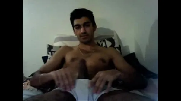 Clips de alimentación HD 1107360 cute pakistani man jerking off his big uncut cock