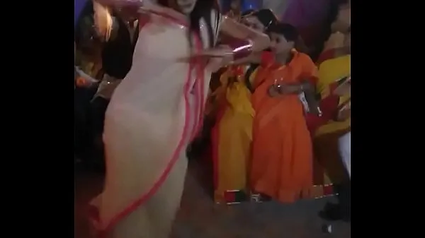 HD Mou Sexy Dance on Wedding. Village Shelaidaha - Rabindranath Tagore Kuthibari strømklip