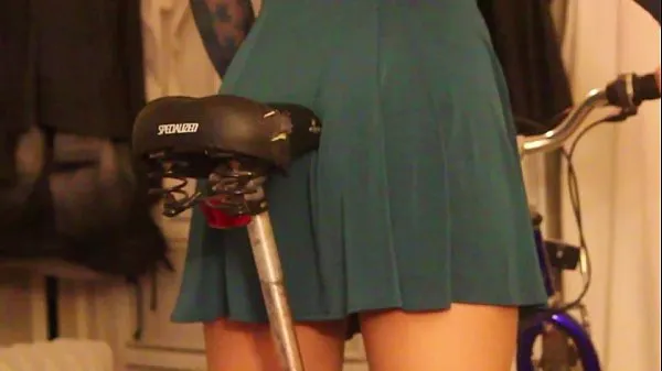 HD Step daughter learning to ride bike grinds in panties power Clips