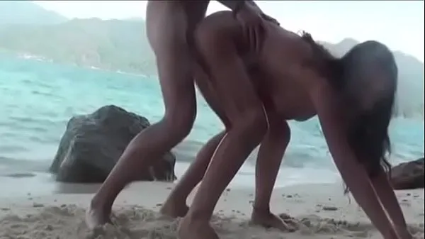 Baise rapide levrette sur la plage avec - porn à extraits vidéo HD