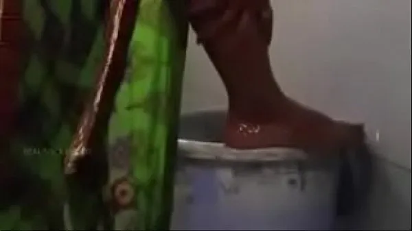 HD Indian Bhabi HOT Bathroom Scene Leaked power klipek