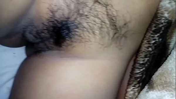 HD Showing my wife's hairy vagina kraftklipp