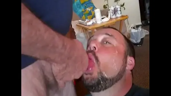 Cum Whore Gets a Facial extraits vidéo HD