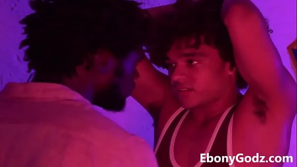 HD Ebony Dom Ties Up A Twink And Fucks Him 功率夹