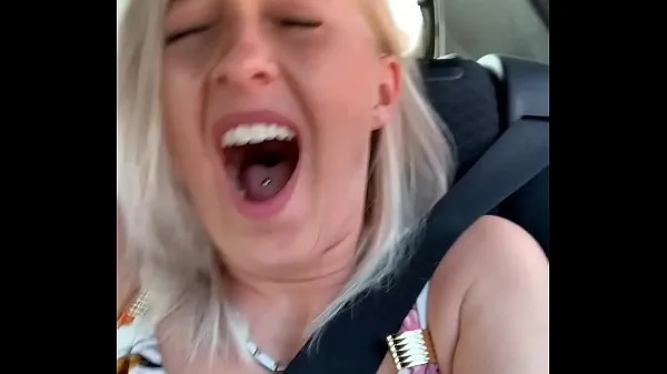 HD OMG! Secretly fingered to orgasm in the taxi power Clips