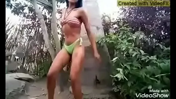 Clip nguồn HD Young girl dancing