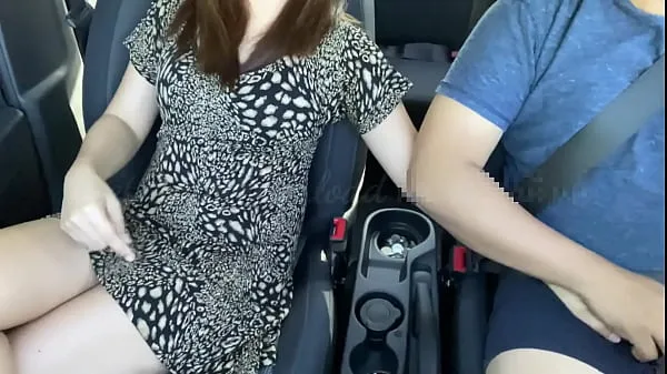 Clips de alimentación HD Chico de familia infiel, tráeme para follar dentro del coche