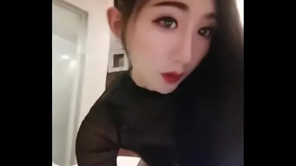 La ragazza finta CD domestica Xiao Qiao sexy di seta nera viene scopataClip di alimentazione HD