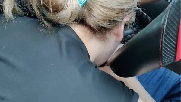 HD Blowjob in the car power Clips