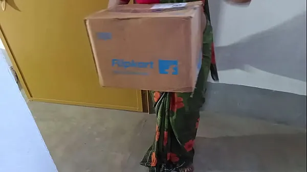 HD Get fucked from flipkart delivery boy instead of money when my husband not home power Clips