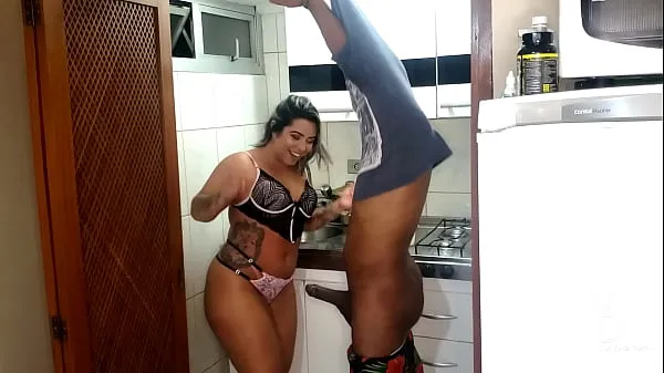 HD Nego top delicia me pegou gostoso na cozinha güç Klipleri