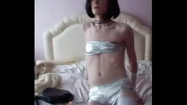 HD Sandracduk sissy crossdresser poses stroomclips