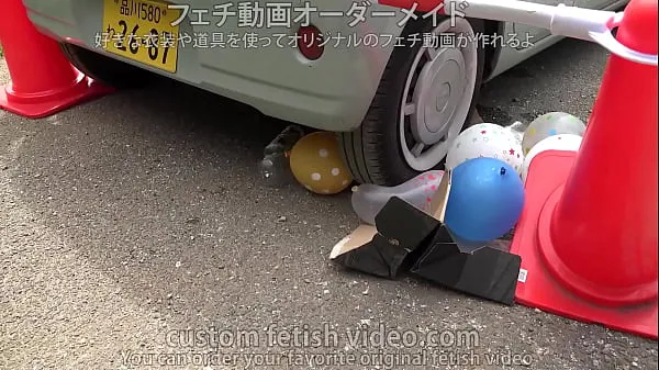 Crushing when car tires step on color cones, balloons, or plastic bottlesClip di alimentazione HD