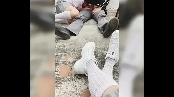 MIGLIORI AMICHE Studentesse troie della scuola tecnica hanno registrato mentre succhiavano il CAZZO di un ragazzo e scopavano a scuola! Studentessa messicana amatoriale scopa in pubblico, studenti precoci! Parte 1Clip di alimentazione HD