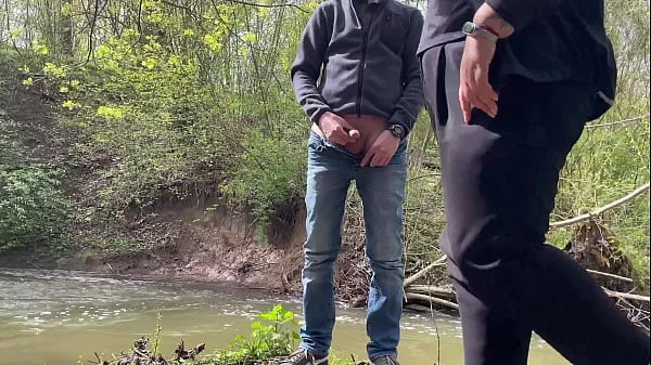 HD Sexy Horny Fat Stranger with a Gorgeous Ass at the Lakeside Jerking My Cock strømklip