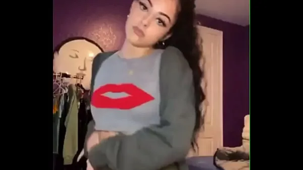 HD Petite Latina throwing ha ass back part 1 مقاطع الطاقة