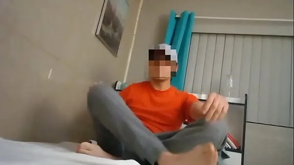 एचडी hispanic boy shows off smooth feet and jerk पावर क्लिप्स