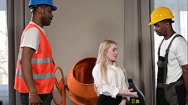 HD Petite Blonde Haley Spades Gets DPd By BBC Construction Workers GP3013зажимы питания