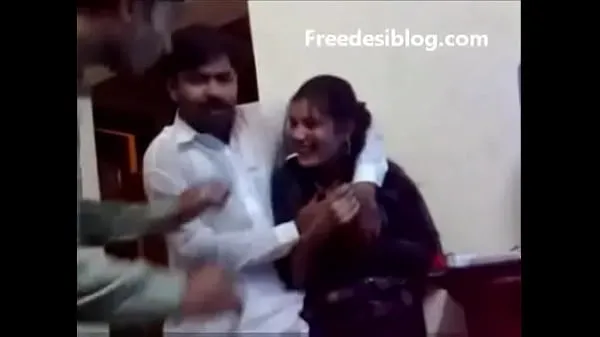 HD Pakistani Desi girl and boy enjoy in hostel room power Clips
